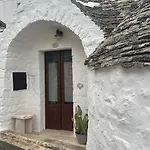 La Corte Dell'astore - Trulli Diffusi Nel Centro Storico Di Alberobello