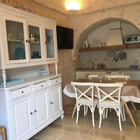 La Corte Dell'astore - Trulli Diffusi Nel Centro Storico Di 3* Alberobello