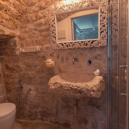 La Corte Dell'astore - Trulli Diffusi Nel Centro Storico Di