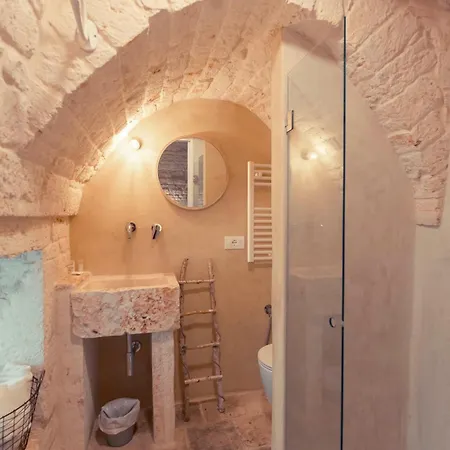 La Corte Dell'astore - Trulli Diffusi Nel Centro Storico Di Resort