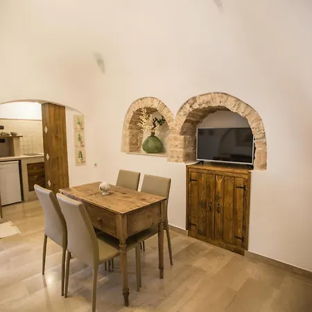 Resort La Corte Dell'astore - Trulli Diffusi Nel Centro Storico Di Alberobello