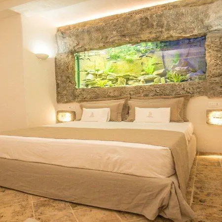 La Corte Dell'astore - Trulli Diffusi Nel Centro Storico Di 3* Alberobello