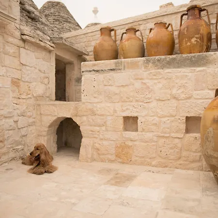 Üdülőközpont La Corte Dell'astore - Trulli Diffusi Nel Centro Storico Di