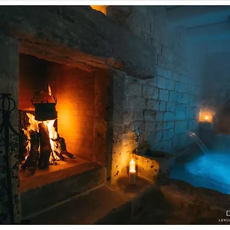 La Corte Dell'astore - Trulli Diffusi Nel Centro Storico Di 3*