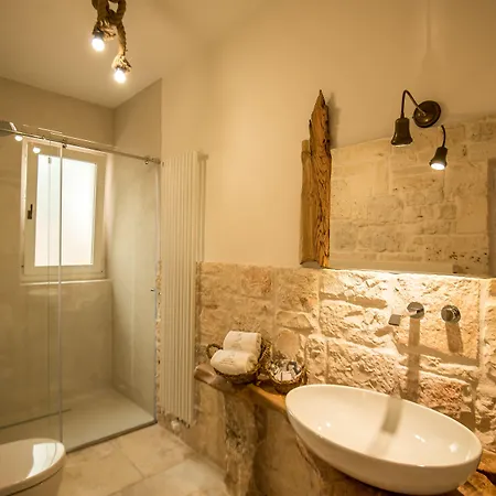 Üdülőközpont La Corte Dell'astore - Trulli Diffusi Nel Centro Storico Di