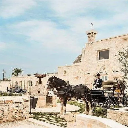 La Corte Dell'astore - Trulli Diffusi Nel Centro Storico Di Semesteranläggning (resort) Alberobello