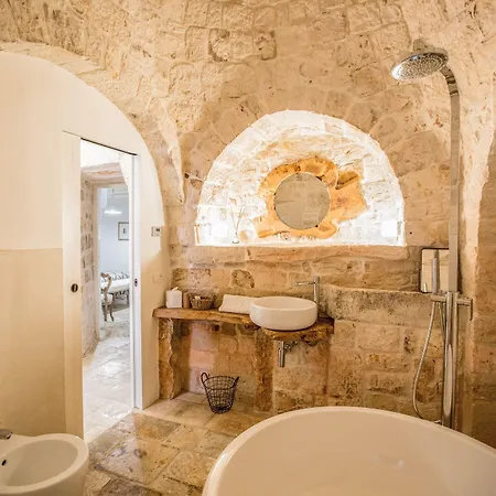 Semesteranläggning (resort) La Corte Dell'astore - Trulli Diffusi Nel Centro Storico Di