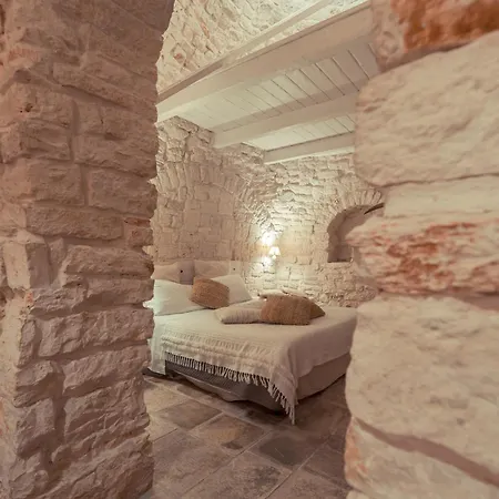 Trulli Diffusi De La Corte Dell'Astore I Trulli Antichi Mestieri 3*