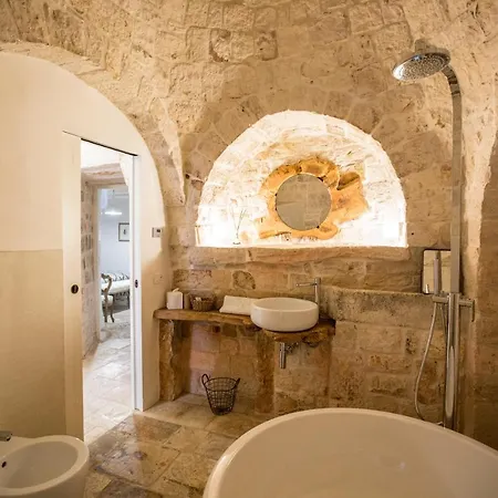 La Corte Dell'astore - Wild In Style 3*