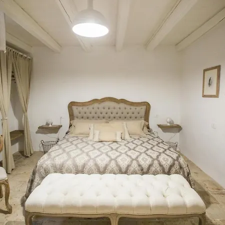 Semesteranläggning (resort) La Corte Dell'astore - Trulli Diffusi Nel Centro Storico Di