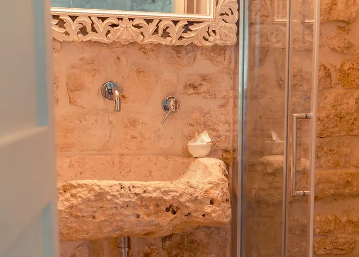 La Corte Dell'astore - Trulli Diffusi Nel Centro Storico Di 3*