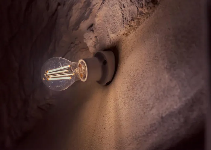 Resort La Corte Dell'astore - Trulli Diffusi Nel Centro Storico Di 3*