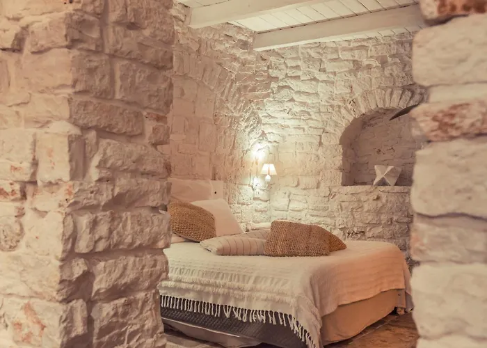 Resort La Corte Dell'astore - Trulli Diffusi Nel Centro Storico Di