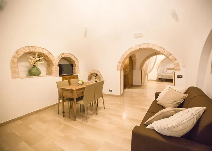 La Corte Dell'astore - Trulli Diffusi Nel Centro Storico Di Alberobello